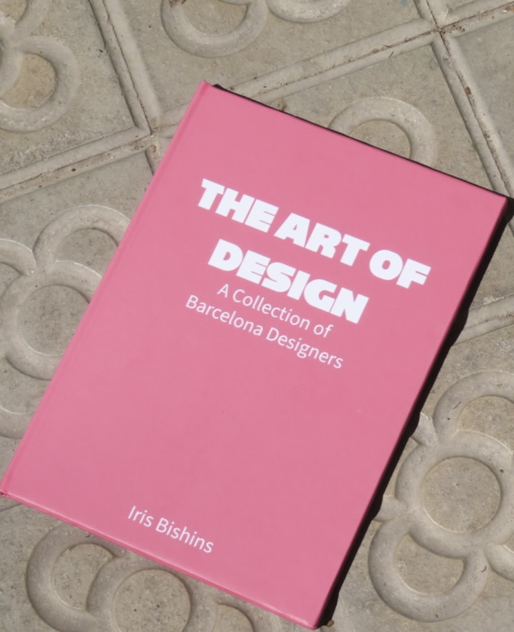 Book cover that says the art of deasign a collection of barcalona designers